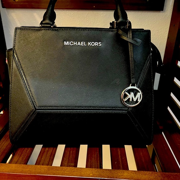 Michael Kors Handbags - Black Michael Kors